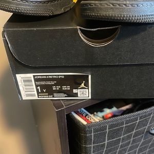 Nike Jordan Retro 4